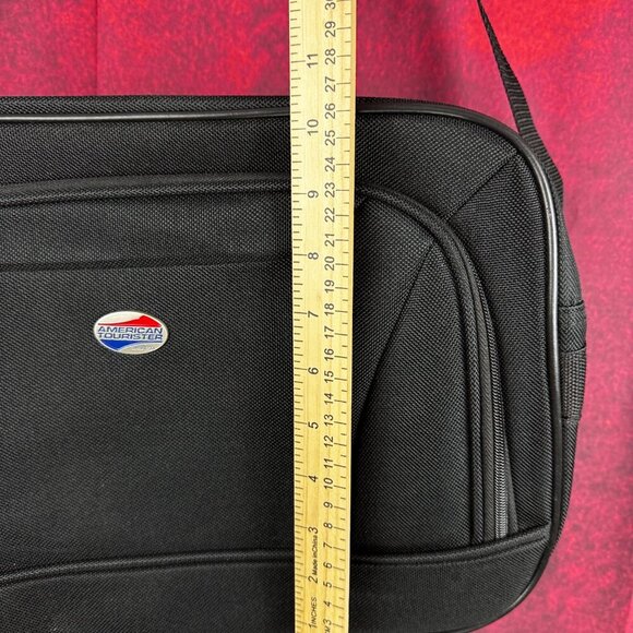 AMERICAN TOURISTER CARRY ON SHOULDER DUFFLE BAG ADJUSTABLE STRAP, BLACK, ZIPPER - Picture 10 of 11